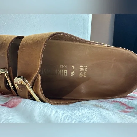 Birkenstock Arizona Big Buckle Slide Sandal
Color: Antique Cognac Oiled Leather - Picture 3 of 8